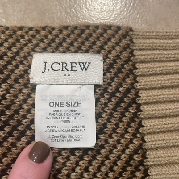 Jcrew Leopard print scarf - Picture 2 of 2